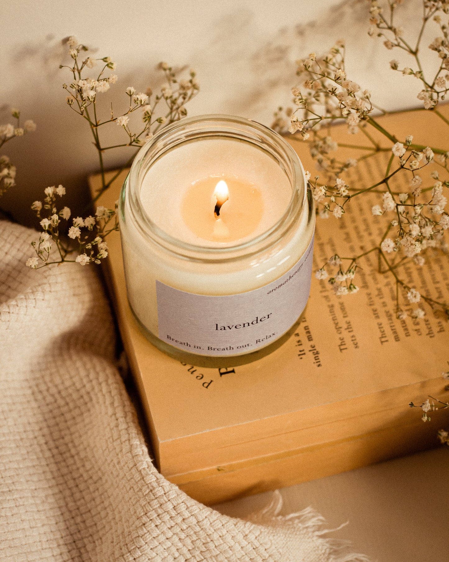 Lavender aroma candle - all-natural scented candle