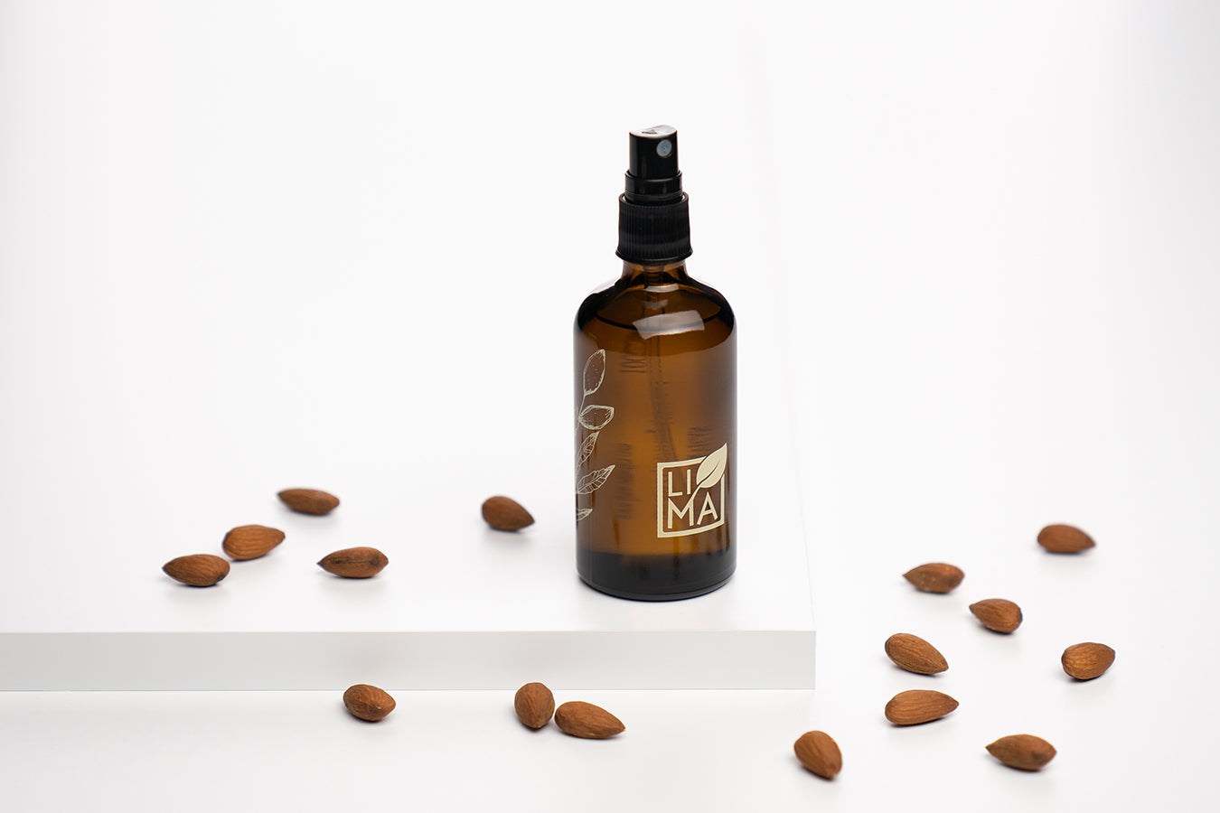 
                  
                    Organic almond oil
                  
                