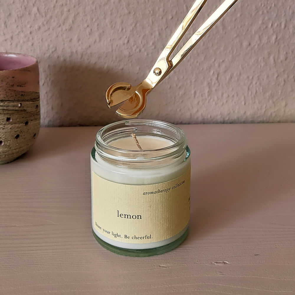 
                  
                    Candle wick trimmer gold
                  
                